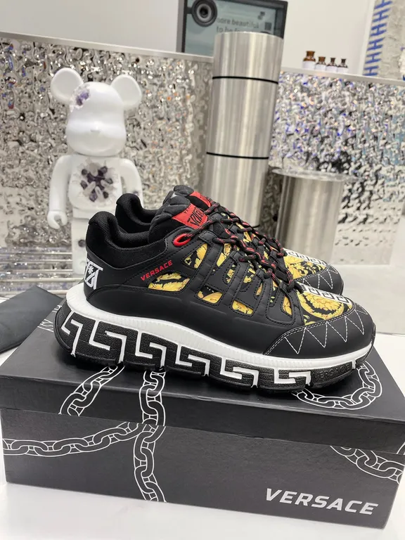 Versace Shoe 